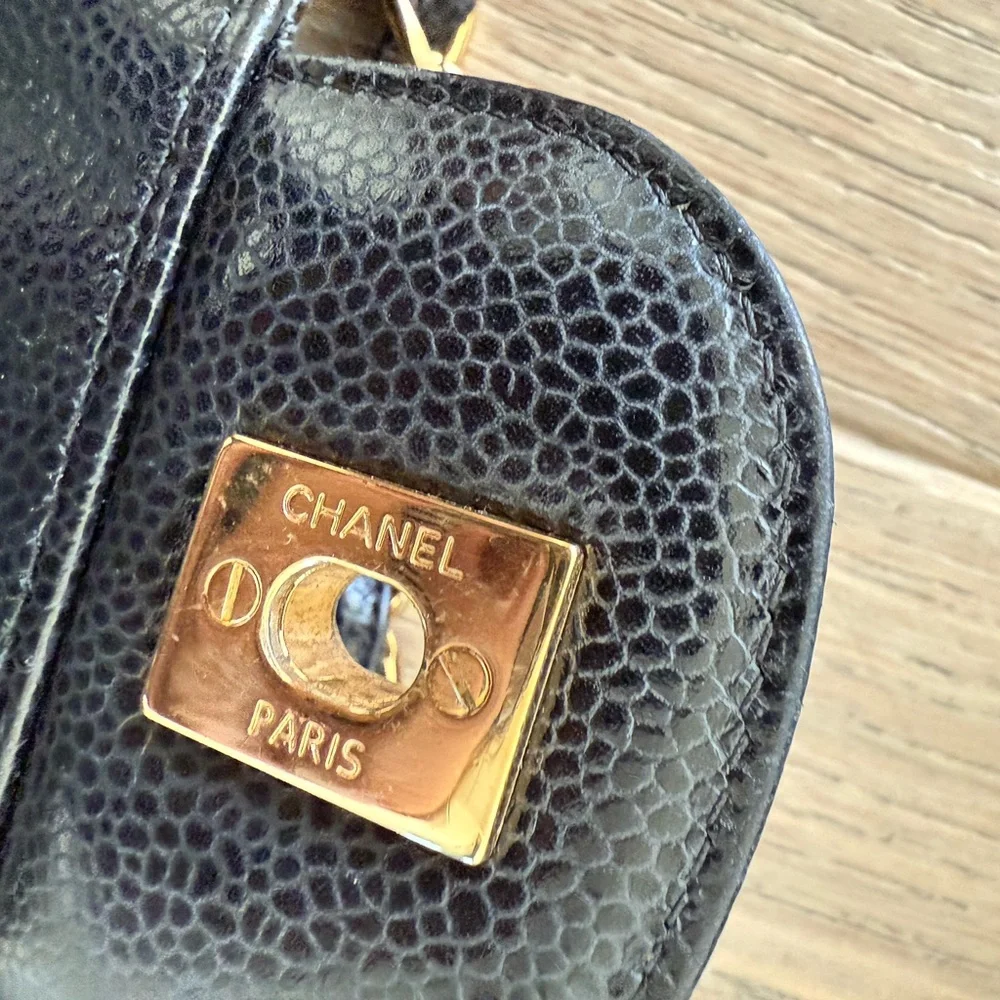 Chanel black Jumbo Classic Caviar Double Flap Quilted Leather Chain Bag - Picture 4 of 14